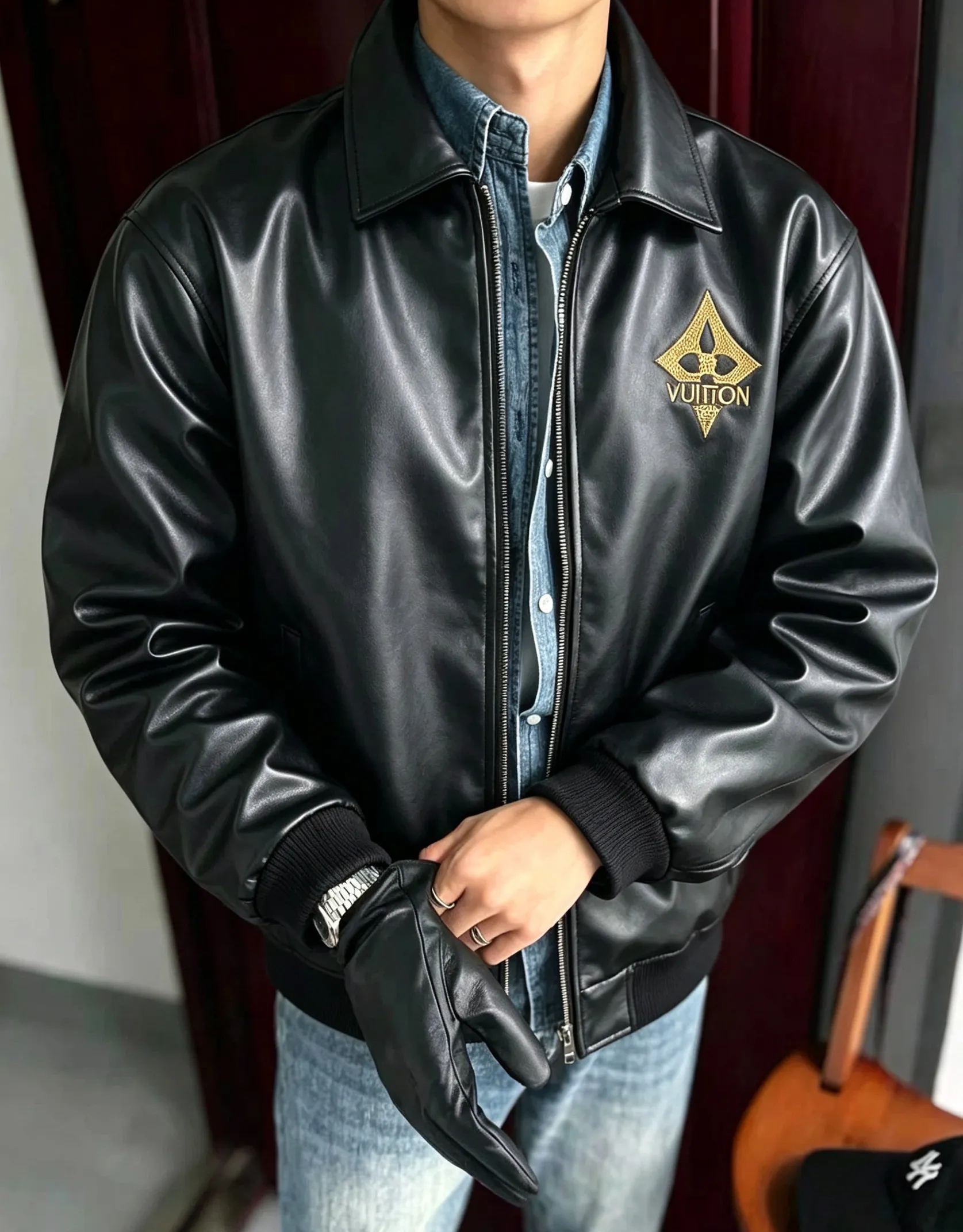 Louis Vuitton/Louis Vuitton black gold embroidered logo lapel leather jacket